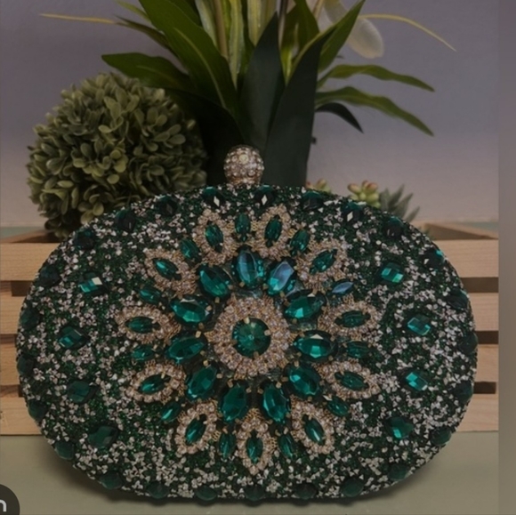 Elegant Pink, Gold, Blue, Green, or, Black or RED and Gold Embellished Clutch - Picture 4 of 6